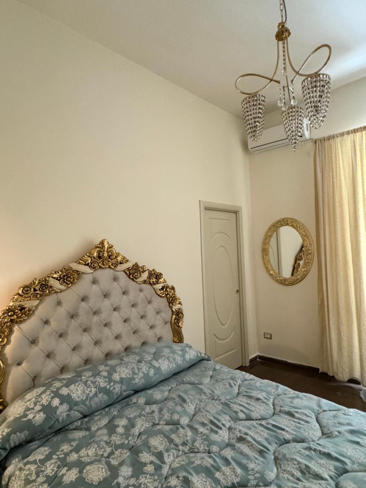 Bed and Breakfast Beb Mariafrancesca Nápoles Exterior foto