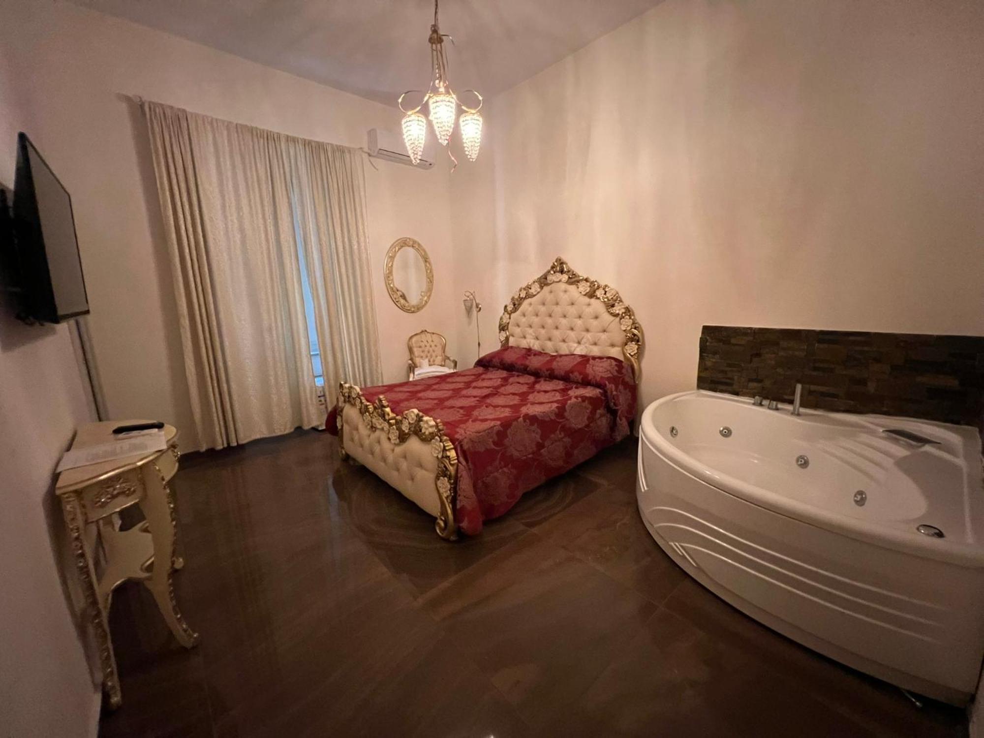 Bed and Breakfast Beb Mariafrancesca Nápoles Exterior foto