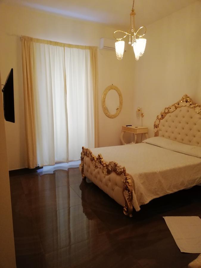 Bed and Breakfast Beb Mariafrancesca Nápoles Exterior foto